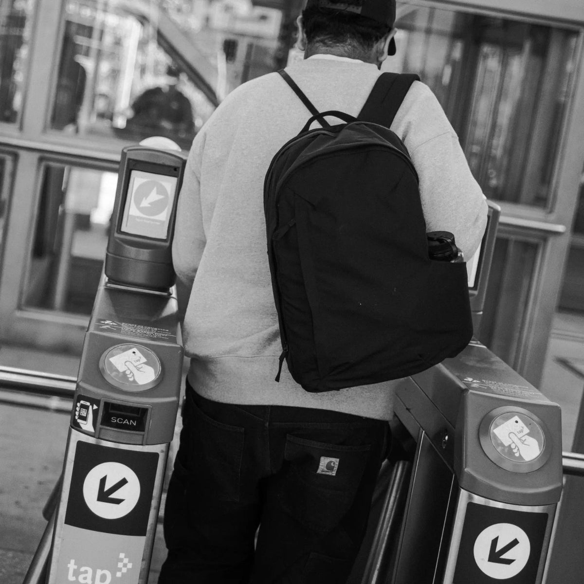 Moment Everything Backpack 17L Daypack Black Work Travel Tech Organiser Bag