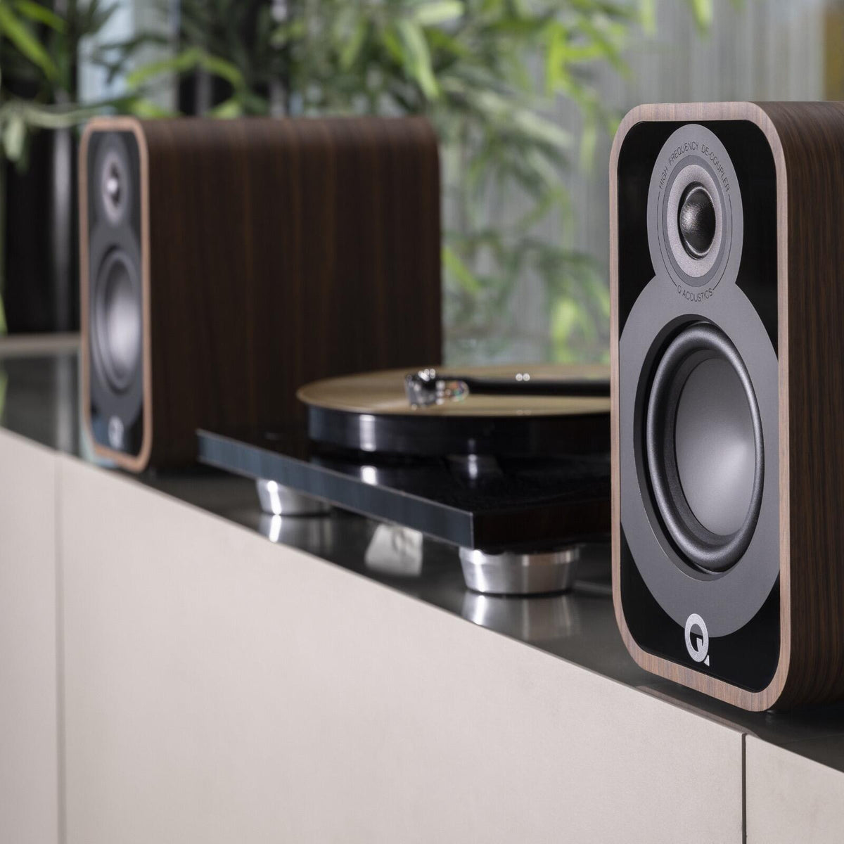 Q Acoustics 5020 Bookshelf Speakers Stand Mount 5000 Series Rosewood QA5026