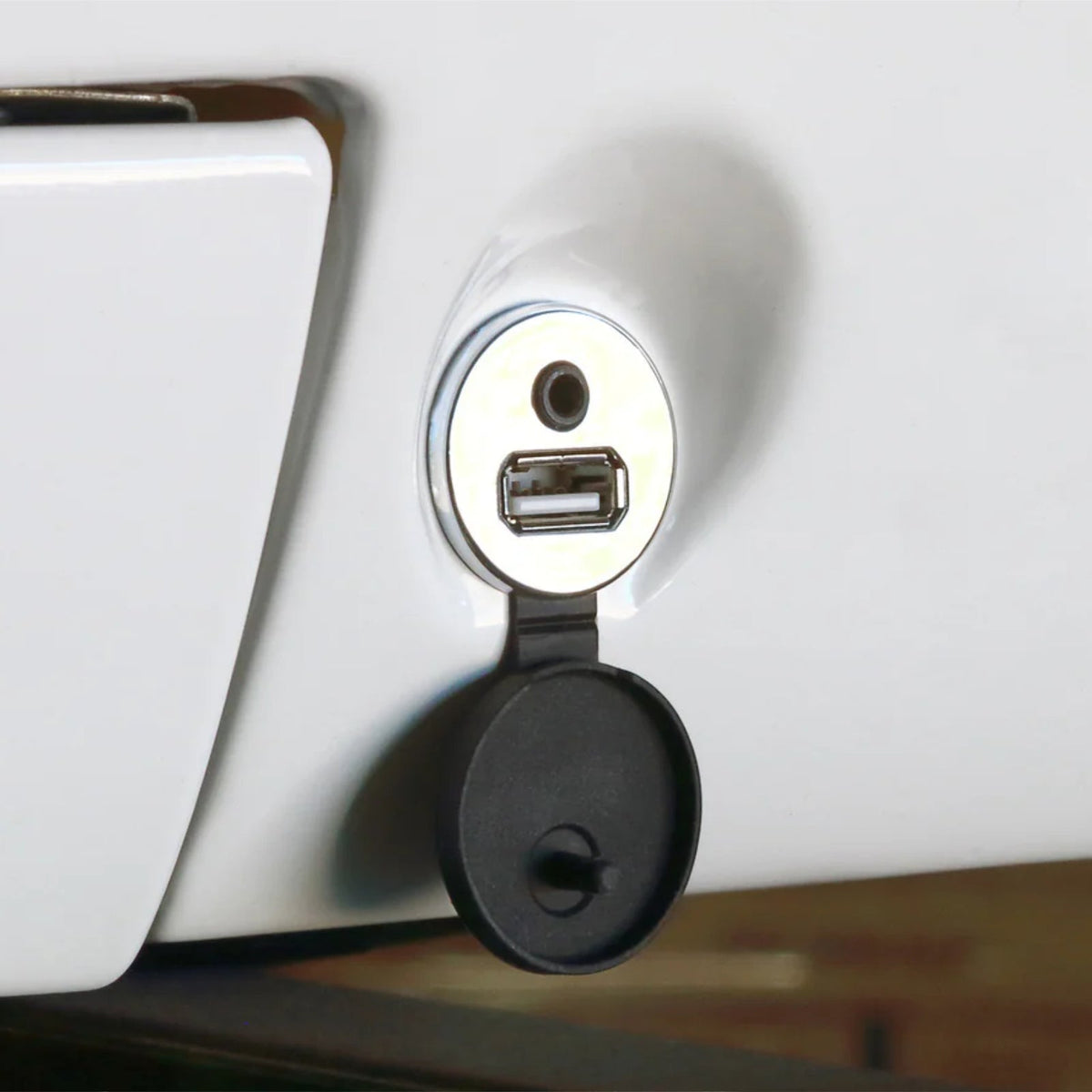 RetroSound Chrome Panel & Dash Mount USB-A & USB-C Extension Harness 1.3m Cable